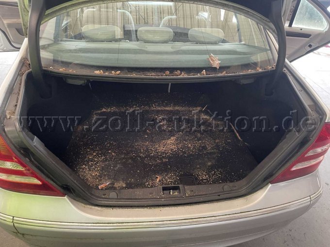 Mercedes C 180 Kompressor / Kofferraum