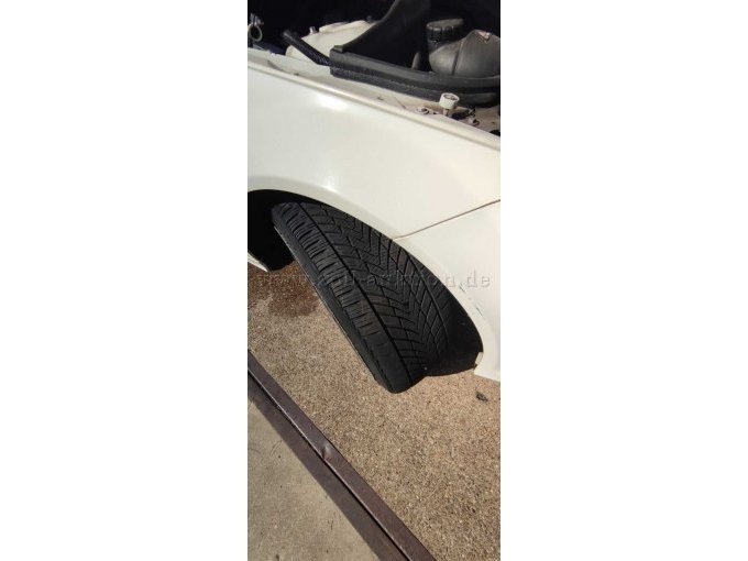 Beispiel Reifenzustand
hier exemplarisch Vorderreifen rechts