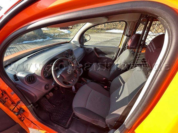 Innenraum von Fahrerseite