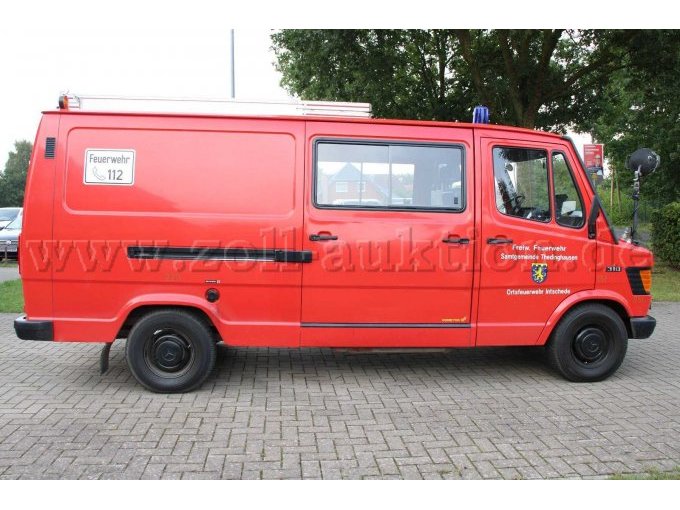 1 Mercedes-Benz (D) 310KA TSF8 BJ 1992 Tragkraftspritzenfahrzeug – foto 3 – kavel bij Zoll-Auktion, Thedinghausen