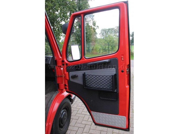 1 Mercedes-Benz (D) 310KA TSF8 BJ 1992 Tragkraftspritzenfahrzeug – foto 8 – kavel bij Zoll-Auktion, Thedinghausen