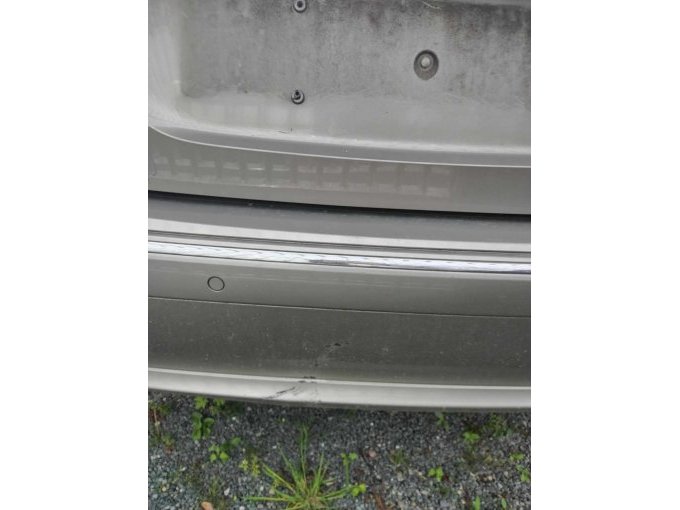Schaden Heckstoßstange mittig