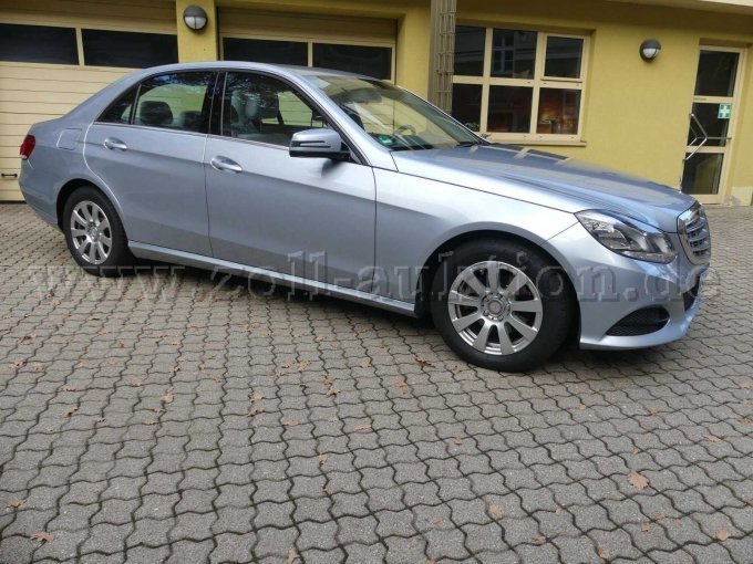 Seitenansicht rechts Seitenansicht rechts