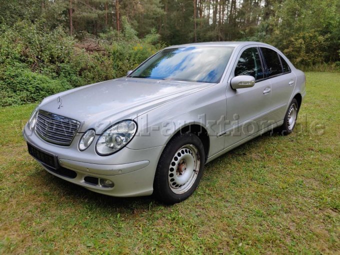 Seitenansicht Fahrerseite