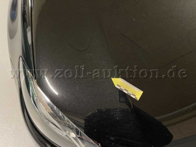Motorhaube verkratzt 3