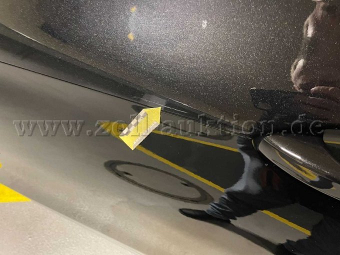 Kratzer Tür hinten links