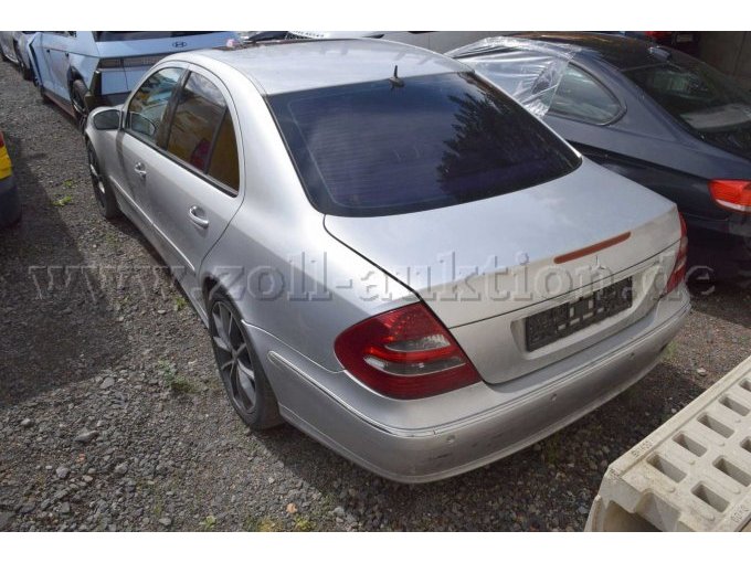 1 Mercedes-Benz E 220 CDI – foto 2 – kavel bij Zoll-Auktion, Müllenbach