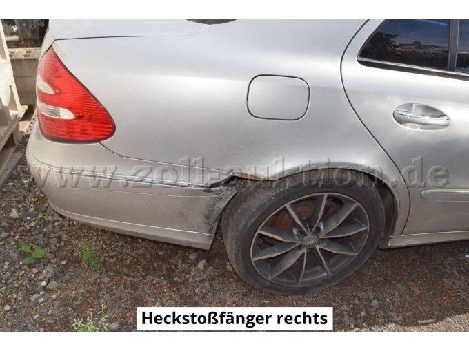 Heckstoßfänger rechts