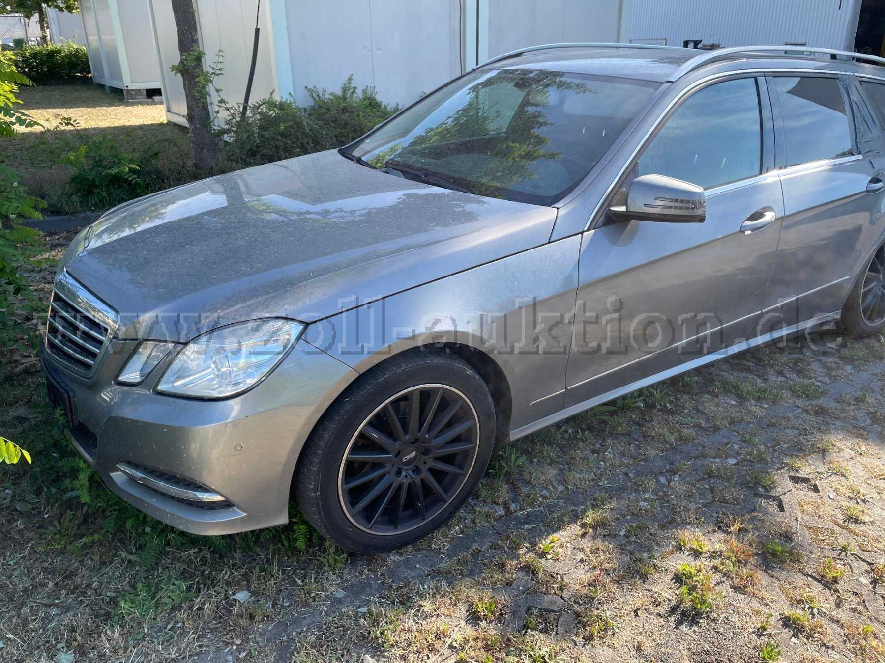 vorne Fahrerseite
