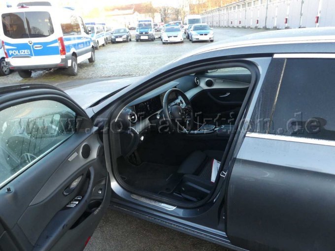 Innenansicht vorn links