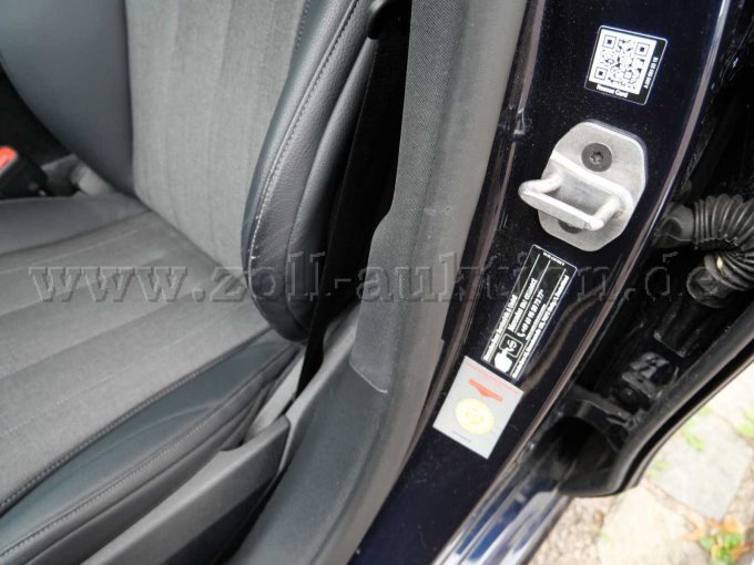1 Mercedes-Benz E 300 de Avantgarde Advanced – foto 9 – kavel bij Zoll-Auktion, Augsburg