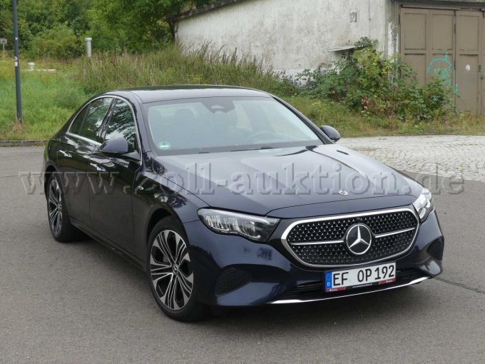 1 Mercedes-Benz E 300 de Avantgarde Advanced – foto 2 – kavel bij Zoll-Auktion, Erfurt
