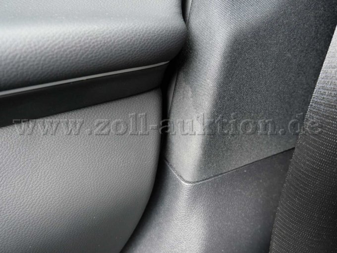 1 Mercedes-Benz E 300 de Avantgarde Advanced – foto 11 – kavel bij Zoll-Auktion, Augsburg