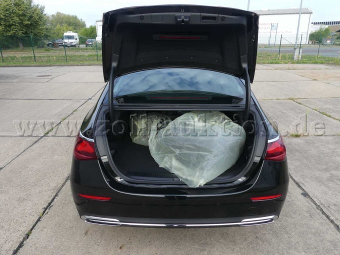 1 Mercedes-Benz E 300 de Avantgarde Advanced *met 8 banden – foto 5 – kavel bij Zoll-Auktion, Magdeburg