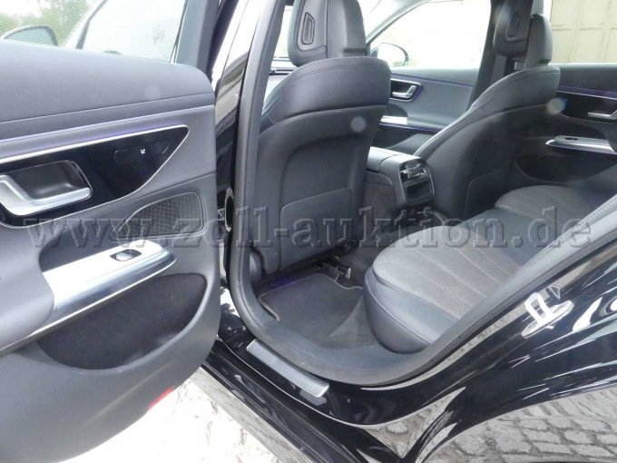 1 Mercedes-Benz E 300 de Avantgarde Advanced *8-fach bereift – foto 9 – kavel bij Zoll-Auktion, Erfurt