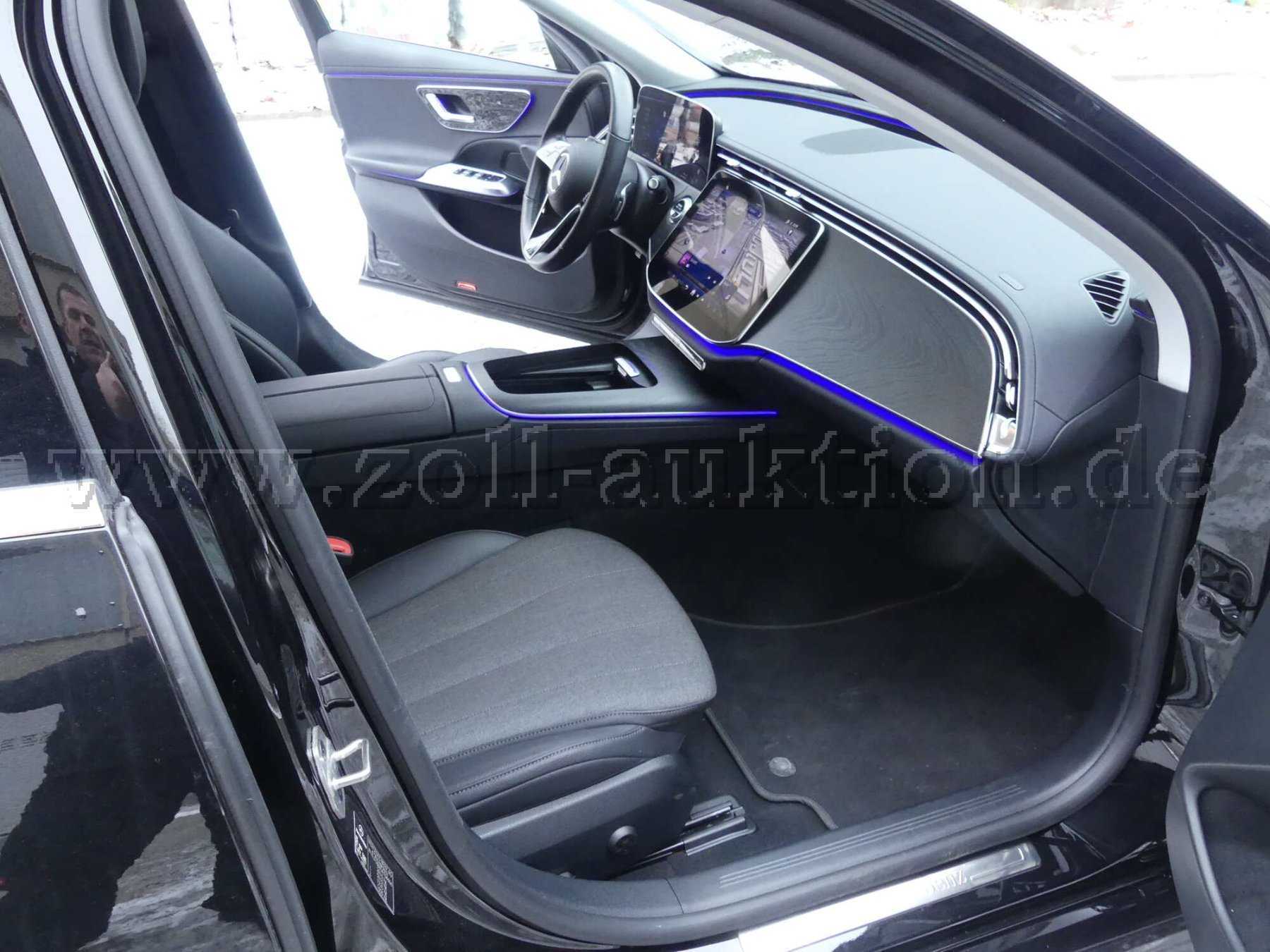 Innenansicht vorn rechts