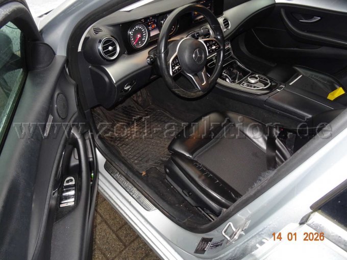 Innenraum Fahrerseite