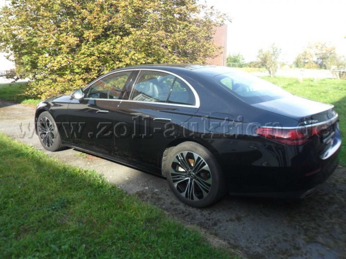 1 Mercedes-Benz E Limousine 300 e Avantgarde Advanced – foto 3 – kavel bij Zoll-Auktion, Greifswald, Hansestadt