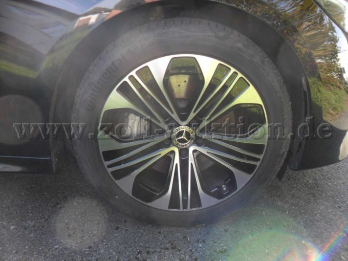 1 Mercedes-Benz E Limousine 300 e Avantgarde Advanced – foto 15 – kavel bij Zoll-Auktion, Greifswald, Hansestadt