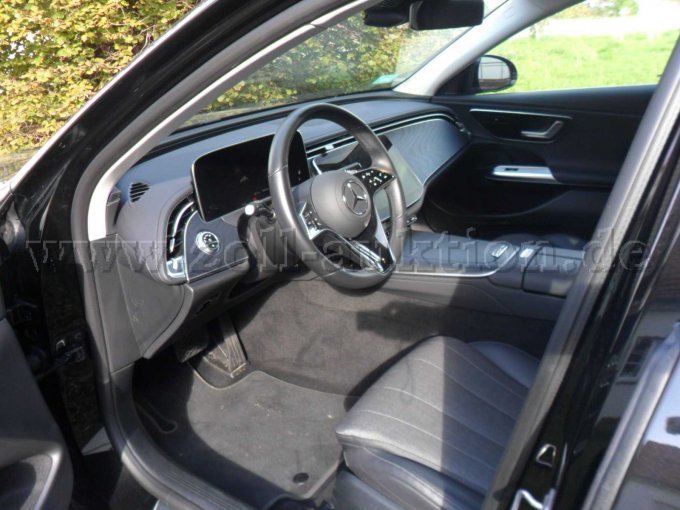 1 Mercedes-Benz E Limousine 300 e Avantgarde Advanced – foto 6 – kavel bij Zoll-Auktion, Greifswald, Hansestadt