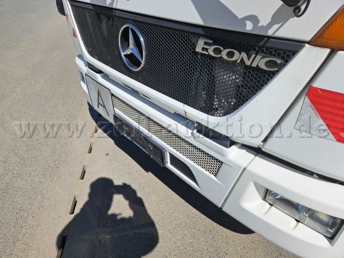 Frontverkleidung gerissen