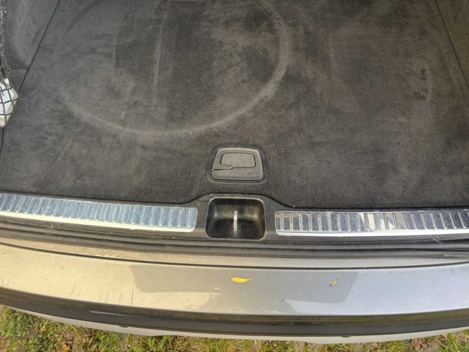 Kofferraumboden - Griff gebrochen