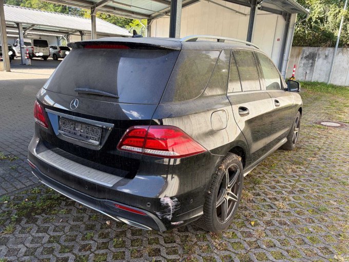 1 Mercedes-Benz GLE 250 d 9G-TRONIC AMG Line – foto 4 – kavel bij Zoll-Auktion, Potsdam
