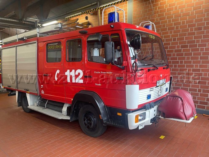 seitlich vorne rechts