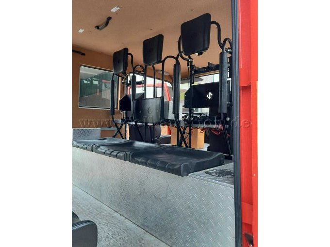 1 Mercedes-Benz MB 814 LF8 met opbouw van Schlingmann – foto 7 – kavel bij Zoll-Auktion, Barmstedt