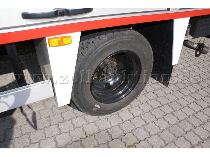 1 Mercedes-Benz, Sonderfahrzeug – Löschfahrzeug LF8/6, Typ 814 F – foto 4 – kavel bij Zoll-Auktion, Tiefenbach
