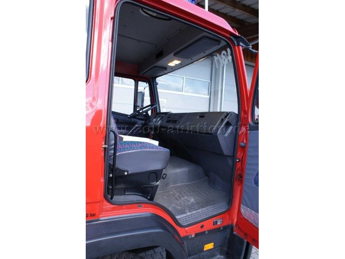 1 Mercedes-Benz, Sonderfahrzeug – Löschfahrzeug LF8/6, Typ 814 F – foto 15 – kavel bij Zoll-Auktion, Tiefenbach
