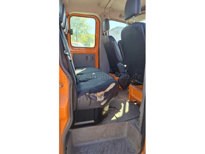 Fahrgastraum Einstieg rechts