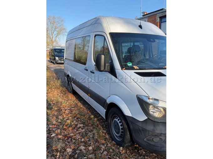 rechte Seite von vorne