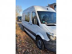 rechte Seite von vorne