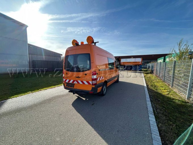 Fahrzeug hinten rechts