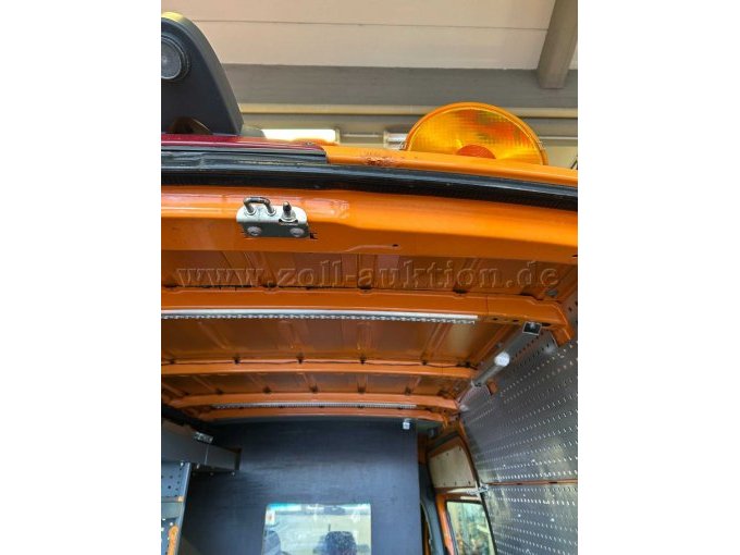 Rost neben dritter Bremsleuchte