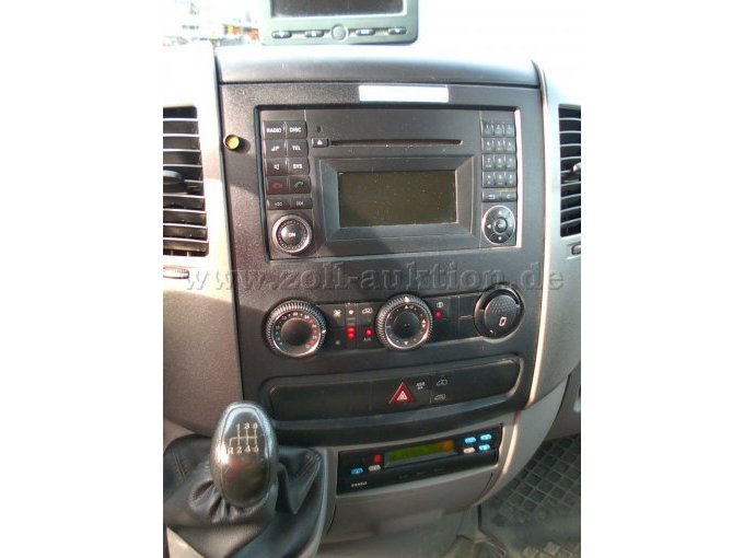 Fahrzeug - Mittelkonsole