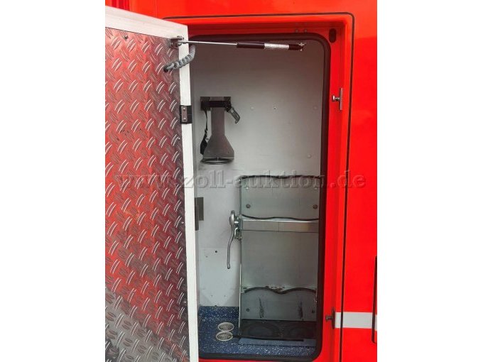 1 Mercedes-Benz Sprinter 416 CDI Rettungstransportwagen – foto 8 – kavel bij Zoll-Auktion, Lennestadt