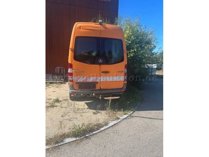 1 Mercedes-Benz Sprinter 516 CDI 4x4 - 2,1 l Dieselmotor mit 4x4 – foto 6 – kavel bij Zoll-Auktion, Pfaffenhofen a.d.Ilm