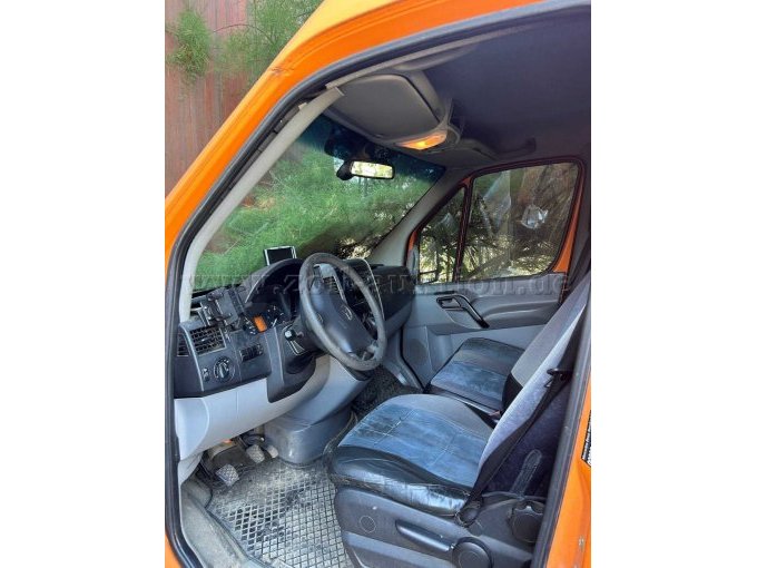 1 Mercedes-Benz Sprinter 516 CDI 4x4 - 2,1 l Dieselmotor mit 4x4 – foto 7 – kavel bij Zoll-Auktion, Pfaffenhofen a.d.Ilm