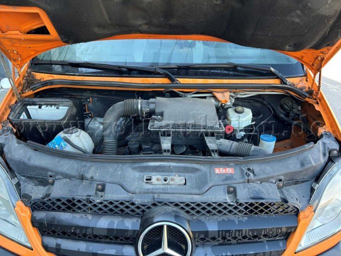 1 Mercedes-Benz Sprinter 516 CDI 4x4 - 2,1 l Dieselmotor mit 4x4 – foto 4 – kavel bij Zoll-Auktion, Pfaffenhofen a.d.Ilm