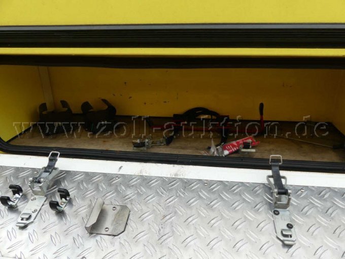 weitere Öffnung außen