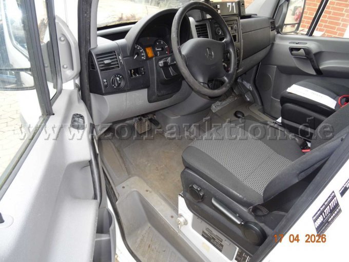 Innenraum Fahrerseite