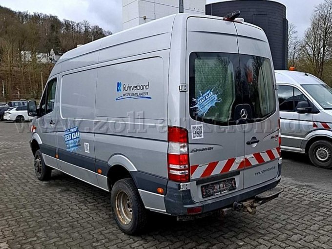 Heckansicht seitlich