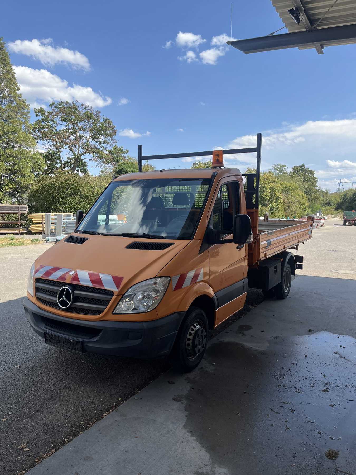 1 Mercedes-Benz Sprinter tipper type 516 CDI