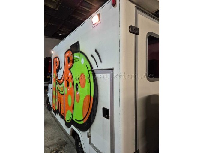 Außenbeleuchtung links