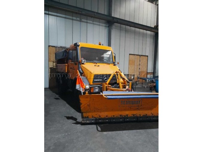 Frontansicht mit Schneeschild 1