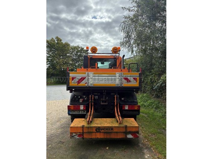 1 Mercedes-Benz Unimog U400 mit Dücker Mähkombination MK 25-800 – foto 4 – kavel bij Zoll-Auktion, Neuenhaus