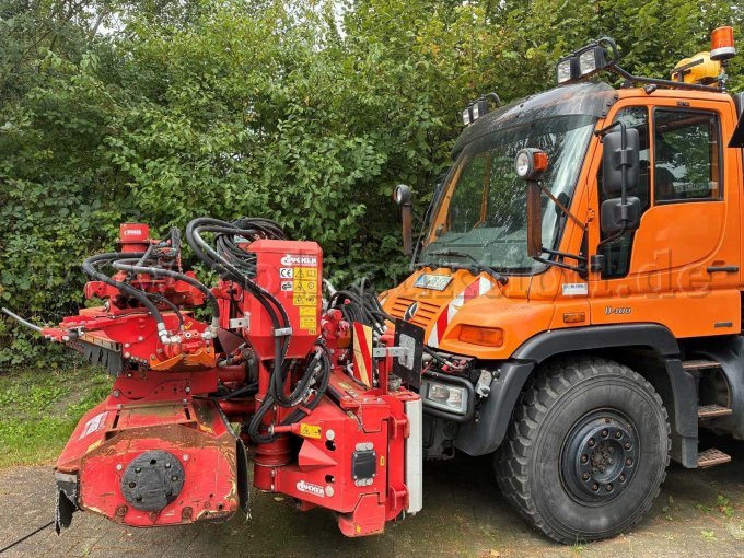 1 Mercedes-Benz Unimog U400 mit Dücker Mähkombination MK 25-800 – foto 3 – kavel bij Zoll-Auktion, Neuenhaus