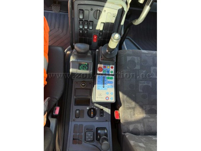 1 Mercedes-Benz Unimog U 290 mit GMEINER Streuautomat und BEILHACK Schneepflug – foto 11 – kavel bij Zoll-Auktion, Flöha